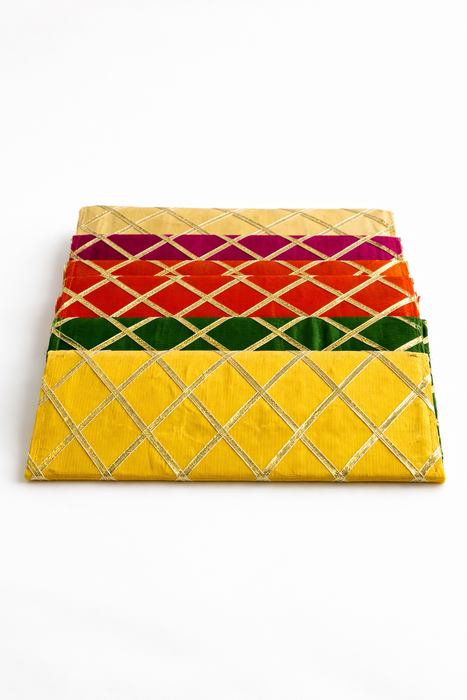 Silk Wedding Gift Envelope – Gold Checkered Work