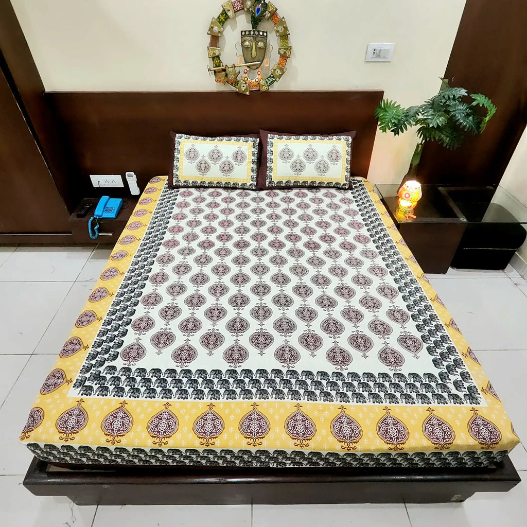 Geometrical Print Bedsheet For Home Furnishing 100% Pure Cotton Bedsheet with 2 Pillow Cover Brown Bedcover Queen Size Coverlet