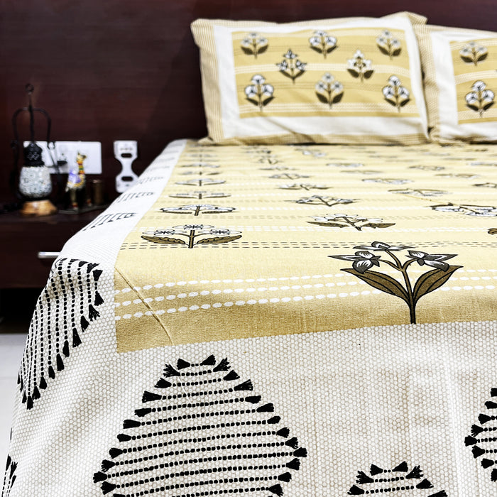 Buy Beutiful & Decorative Bedsheet For Your Bedding Yellow Colour | Pillow Covers