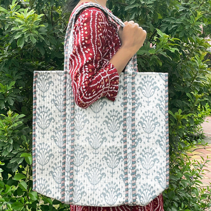 Indian Floral Print Handmade Cotton Quilted Tote Bag, Women Shoulder Bag, Picnic Bags,Travel Bag