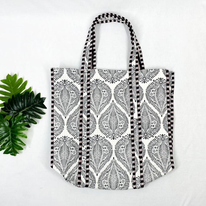 Stylish Grey Geometric Print Tote Bag – Eco-Friendly Cotton Accessory for Every Occasion